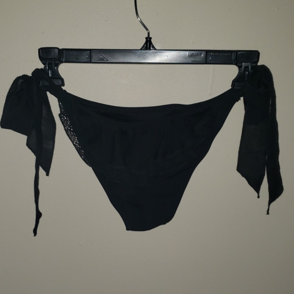 Victoria's Secret Ruffle Bottoms